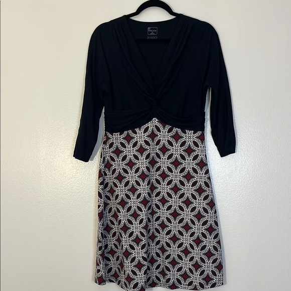 Title Nine | Twist Front dress Women’s size M soft stretch 3/4 sleeve v-neck - Picture 1 of 9